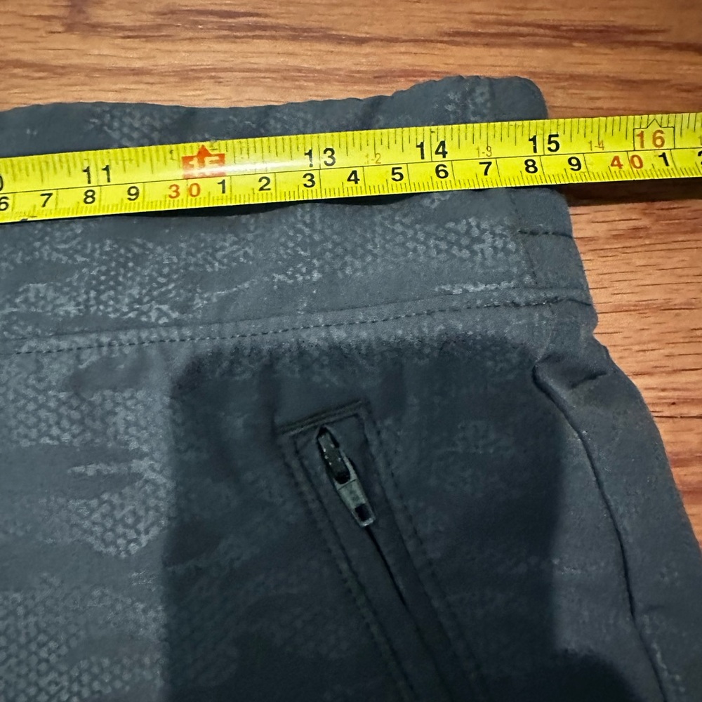 Orvis Women's Travel Skort Skirt Stretch Inner Shorts Green Size S Camo - Picture 6 of 7